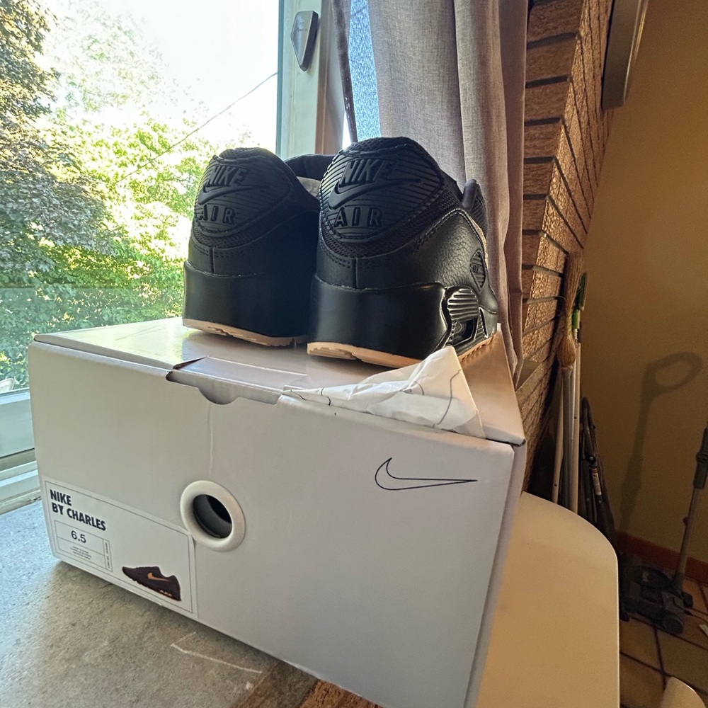 Nike Air Max black/gold custom 1 of 1s
